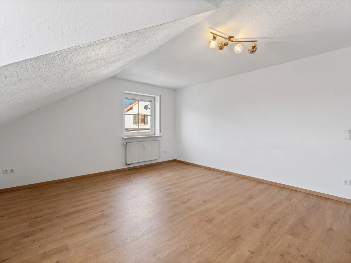 Wohnzimmer, Blick zur Fensterecke