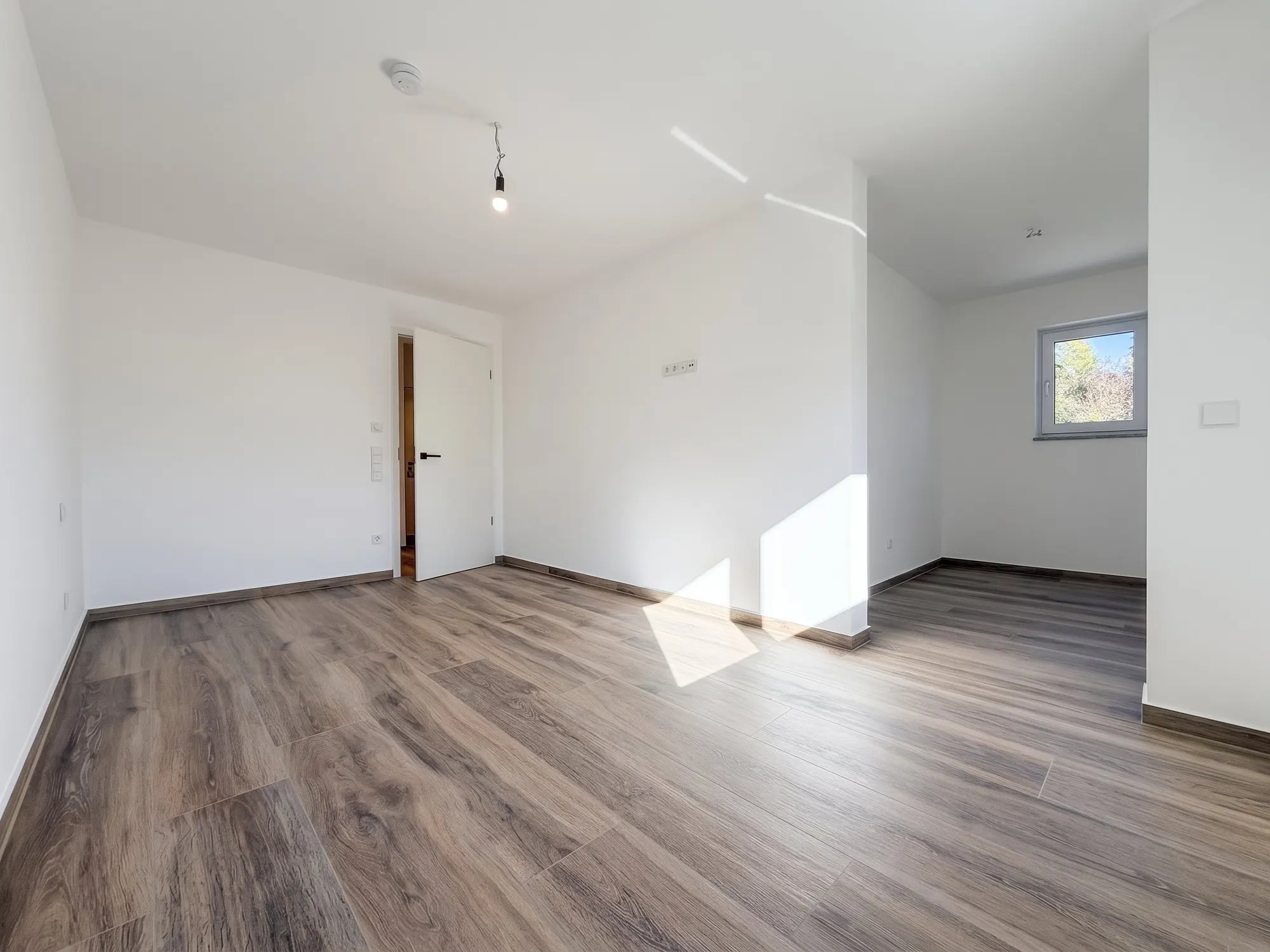 Schlafzimmer mit Ankleide